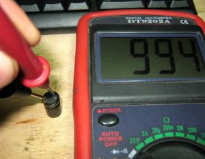 Testing a capacitor using probes